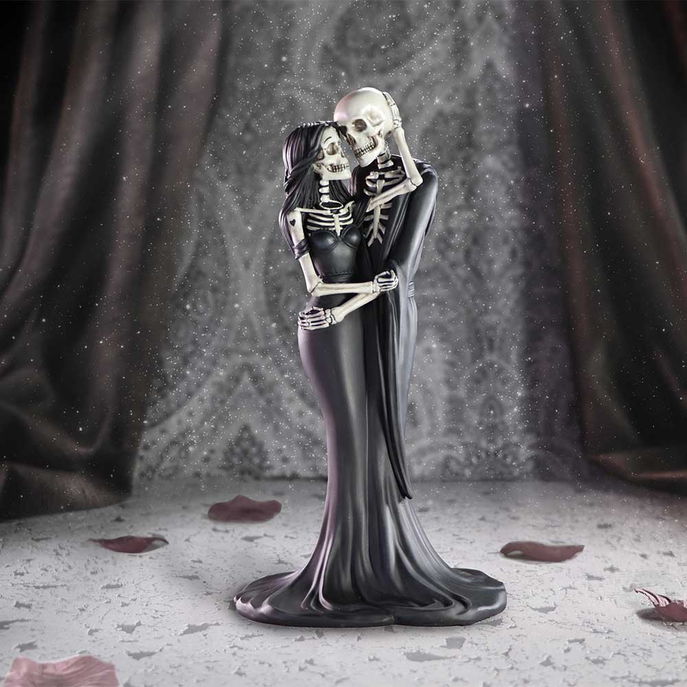 Eternal Embrace Gothic Skeletons Figurine 24cm