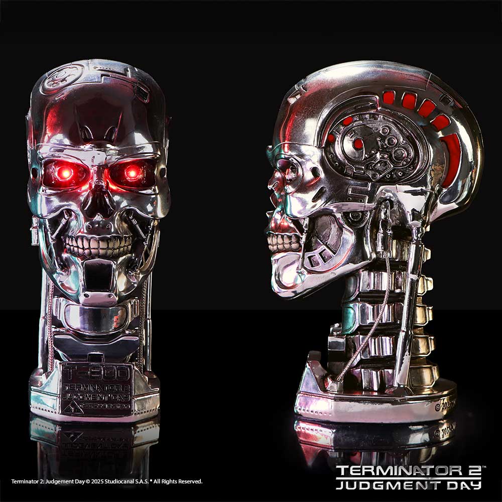 T-800 Terminator 2 Judgement Day Light Up Figurine 21cm