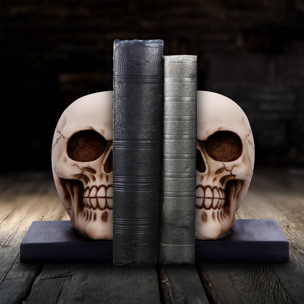 Final Chapter Skull Bookends 13.5cm